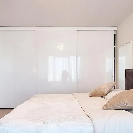 Na Placu Kaszubskim W Gdyni Gdynia