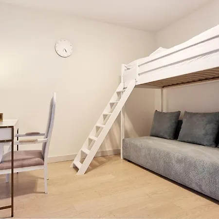 Na Placu Kaszubskim W Gdyni * Gdynia