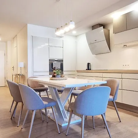 Na Placu Kaszubskim W Gdyni Apartman *