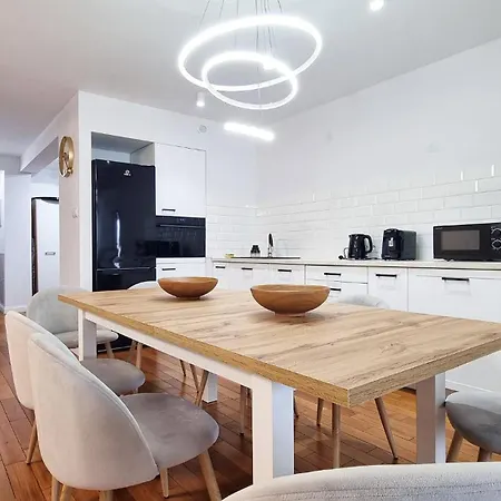 Na Placu Kaszubskim W Gdyni Apartman