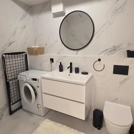 Na Placu Kaszubskim W Gdyni Apartman