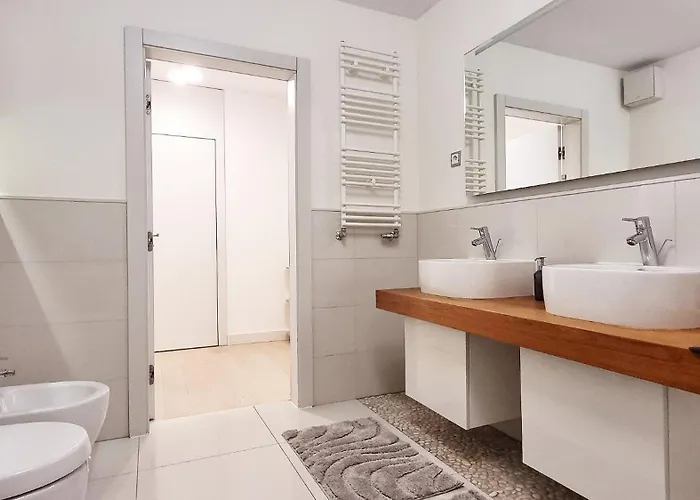 Na Placu Kaszubskim W Gdyni * Gdynia