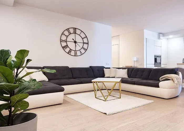 Na Placu Kaszubskim W Gdyni Apartament Gdynia