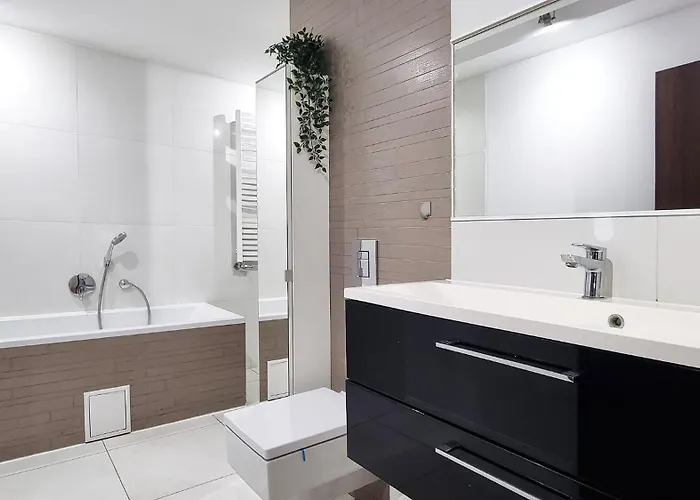 Na Placu Kaszubskim W Gdyni * グディニャ